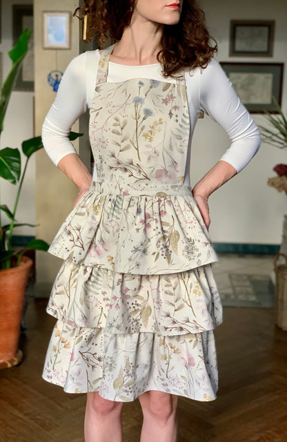 Ladies Apron with Ruffles | Field Bouquet